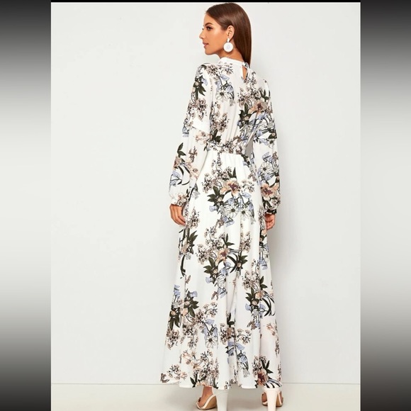 NWT Long Sleeve Floral Maxi Dress - Picture 3 of 4